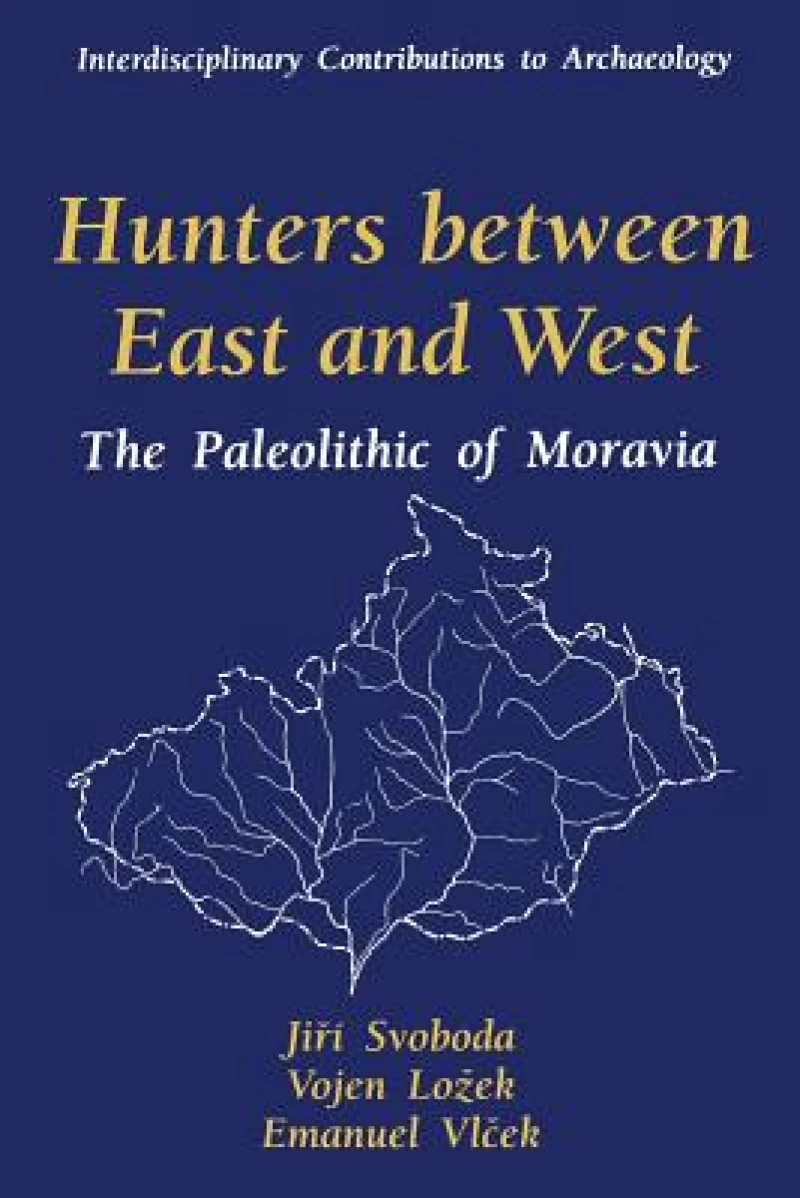 Hunters between East and West