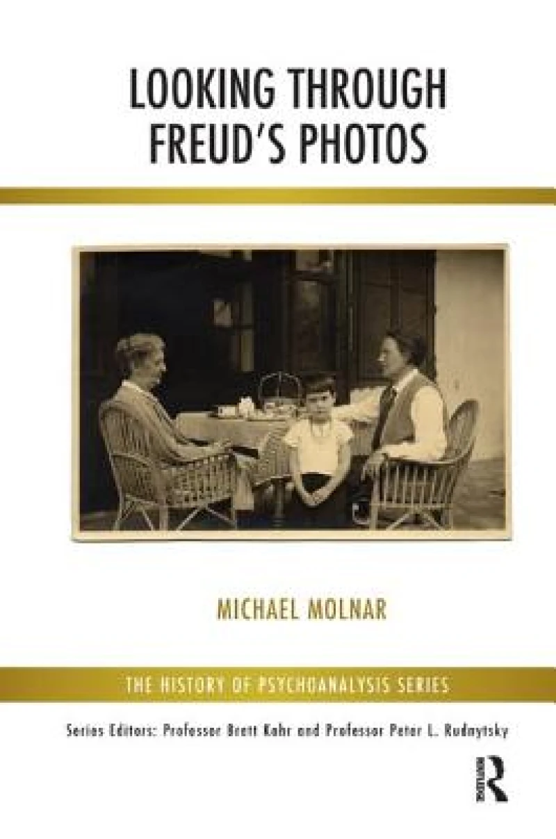 Looking Through Freud's Photos